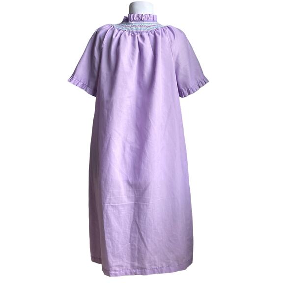 VTG LINDSAY JORDAN Smocked Ruffle Pearl Snap Front Pocket House Dress Mumu USA M - Picture 2 of 11